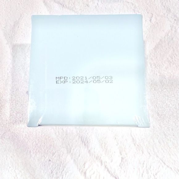 Glow on 5th BEAUTY REFRESH + RESET - Brightening Mud Mask brand new. sealed! - Picture 4 of 7